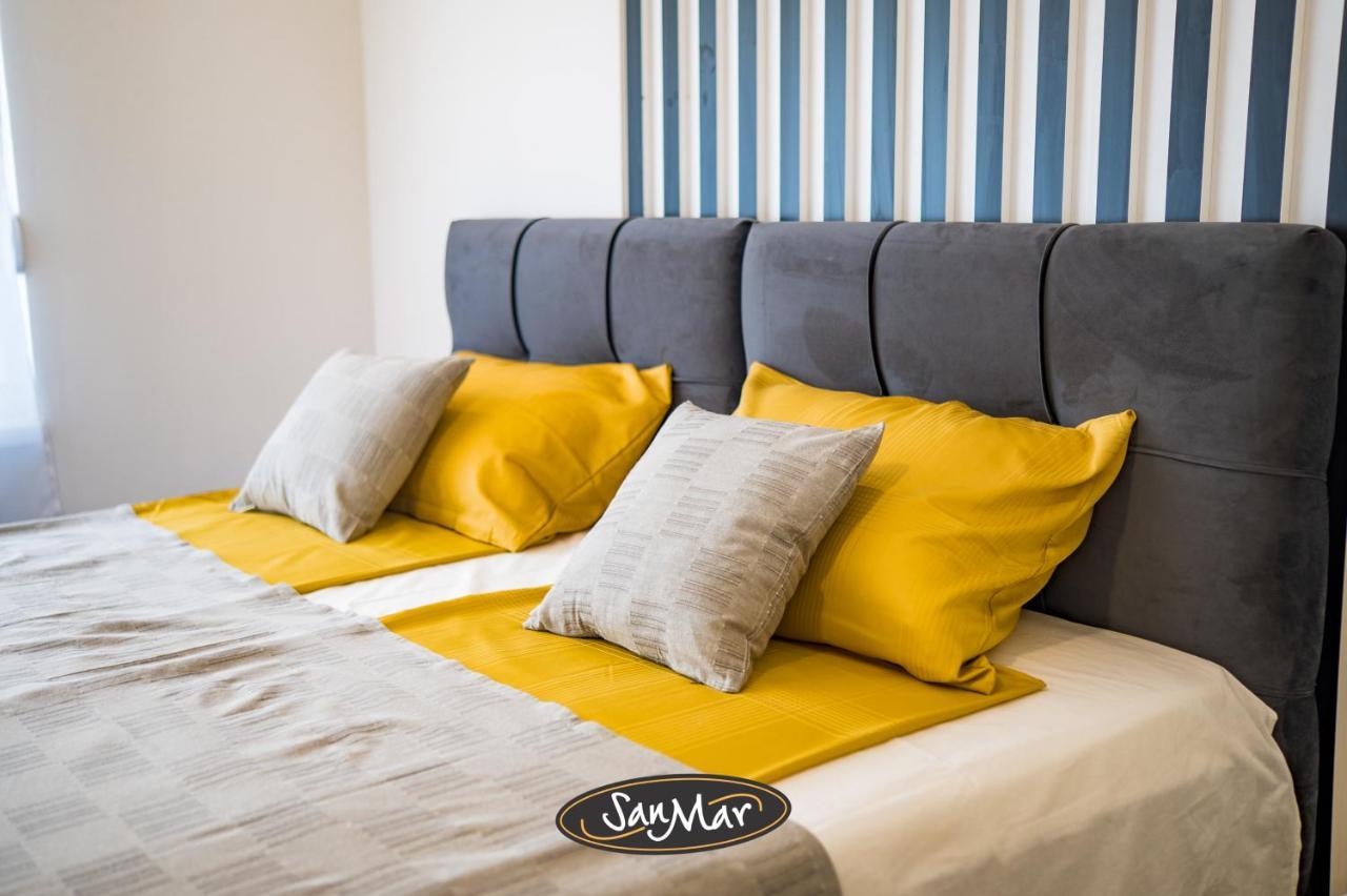 San-mar Apartment *