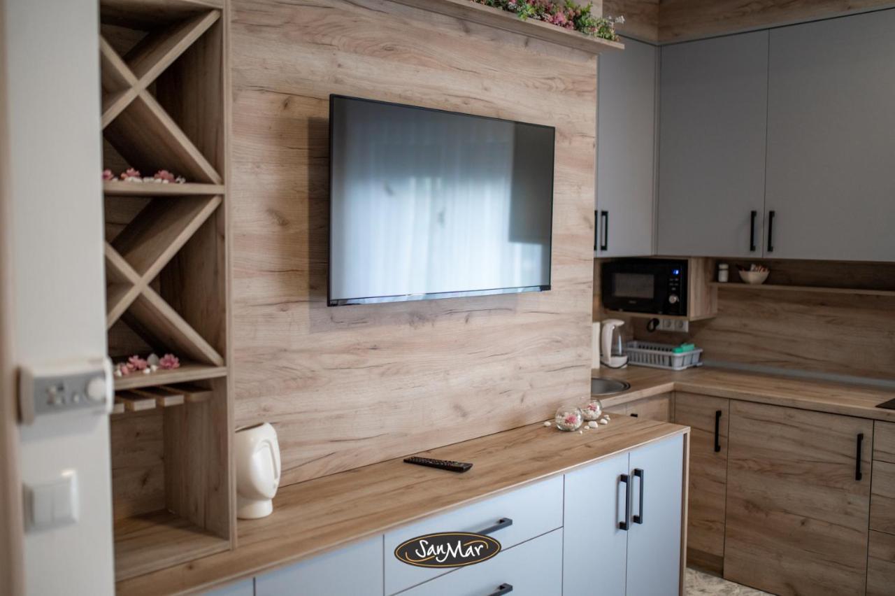 San-mar Apartment *